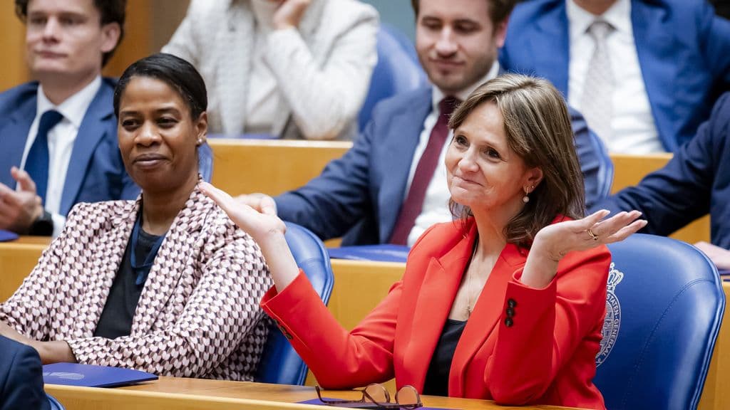 Nederlandse Tweede Kamer neemt afscheid van 70 parlementariërs